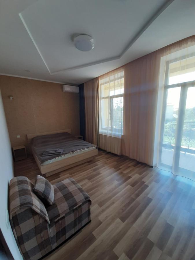 Guest House Chornomorsk Buitenkant foto