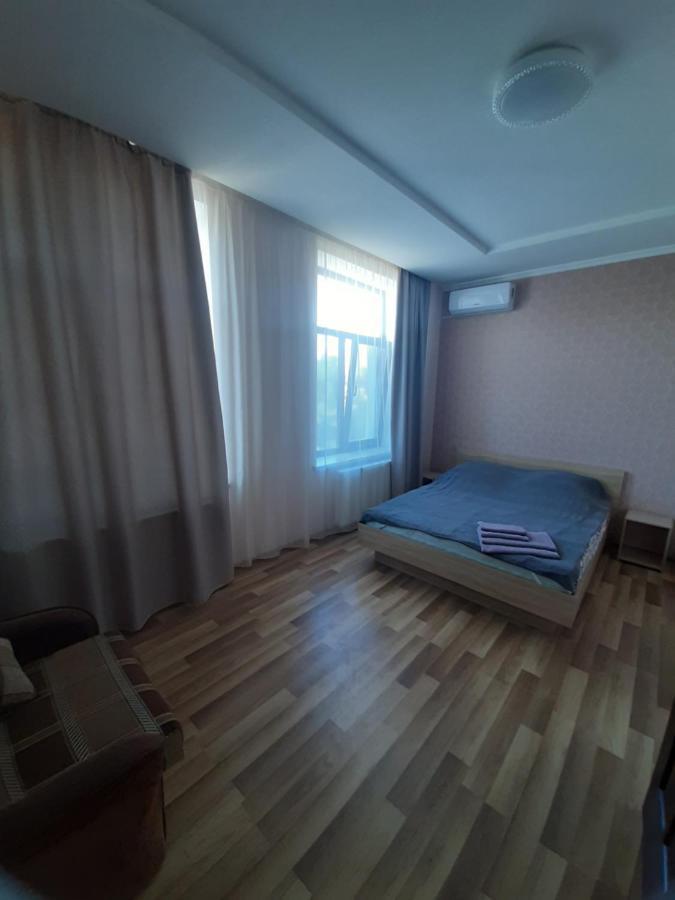 Guest House Chornomorsk Buitenkant foto